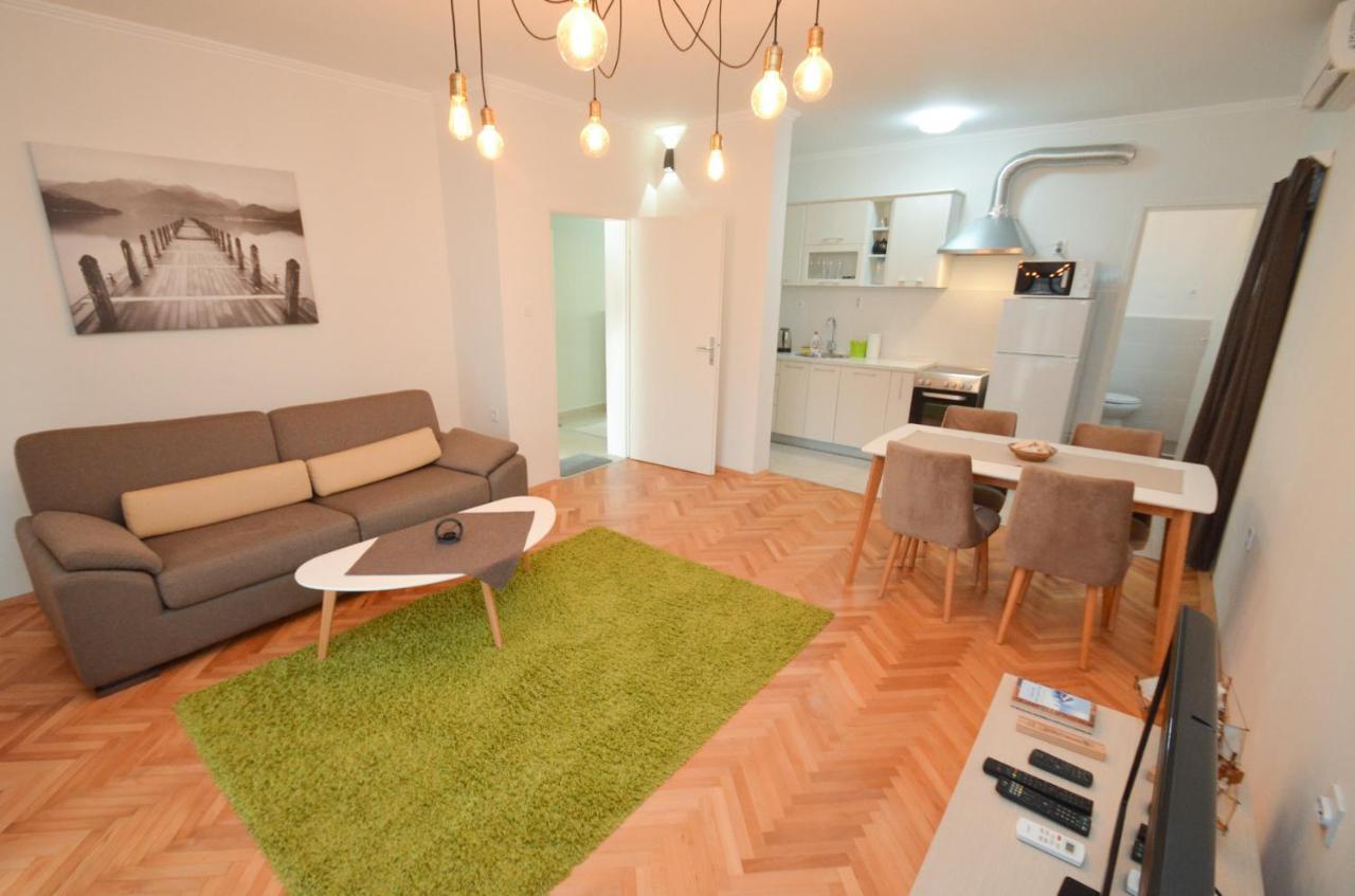 Tea Appartement Kotor Buitenkant foto