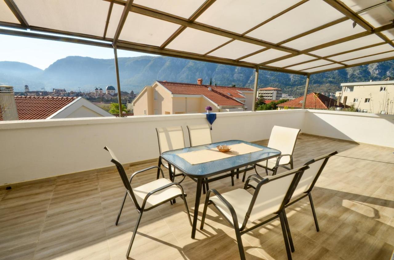 Tea Appartement Kotor Buitenkant foto