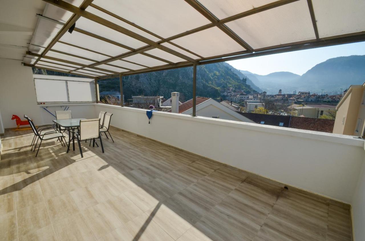 Tea Appartement Kotor Buitenkant foto