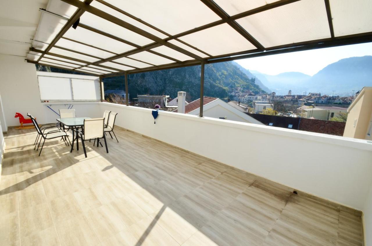 Tea Appartement Kotor Buitenkant foto